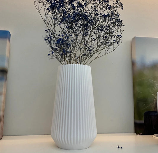 Introvert Vase